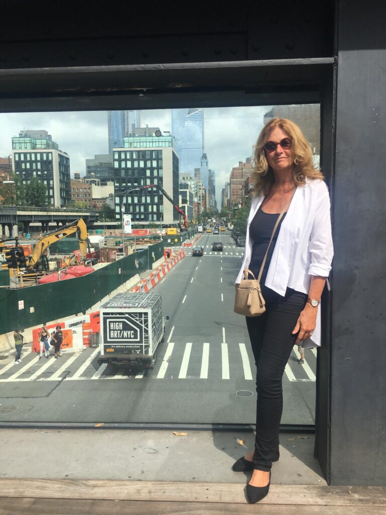 “EXTRAÑA VECINDAD”: UNA NOVELA QUE DESAFÍA EL DESTINO Y REIVINDICA EL VALOR DE LA AUTOESTIMA.