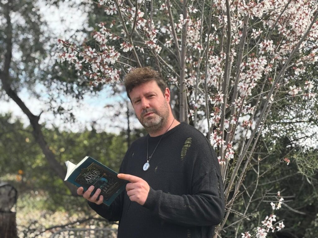 “El regreso de la fantasía”: ‘El árbol del Adur’ de Antonio Ucedo Carreras.