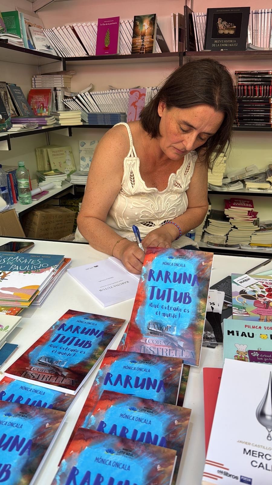 Mónica Oncala Gil – Raruna Tutub: ¡Qué extraño es el mundo!