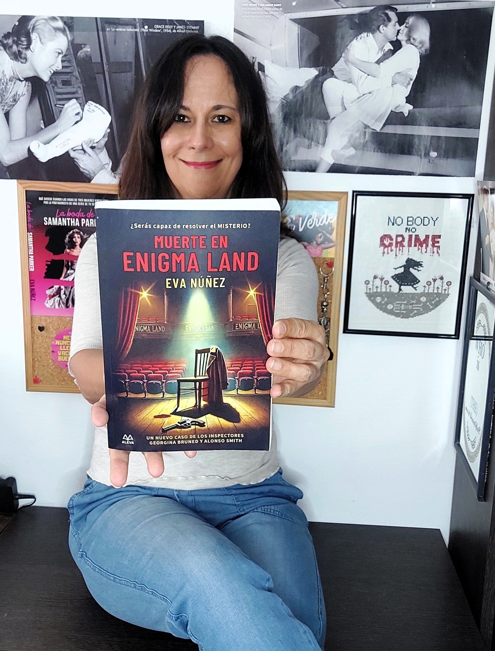Eva Núñez – Muerte en Enigma Land