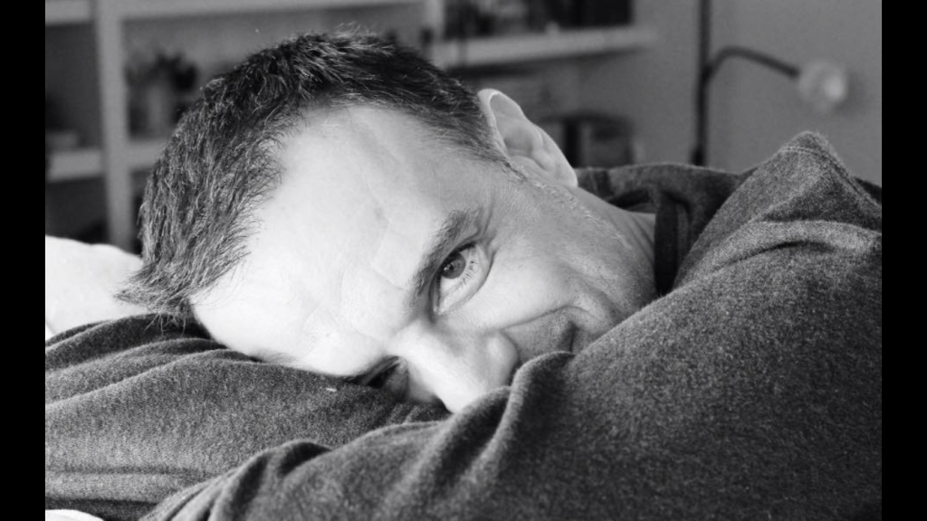 Cuando la fantasía deja de ser evasión: Philippe Germa y la historia que desafía el equilibrio del mundo