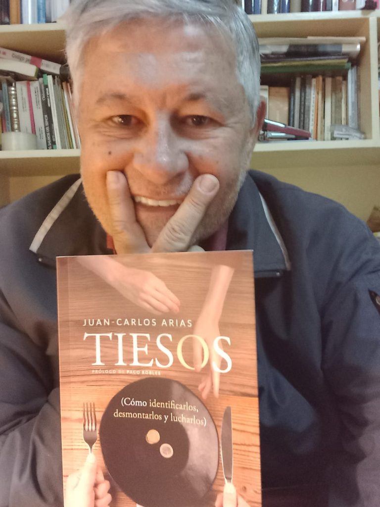 “Tiesos”: el retrato incómodo de una sociedad que vive por encima de sí misma